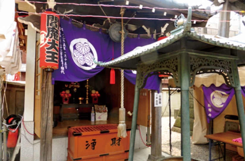 縁日で賑わう赤門寺 勝専寺 えんま開き