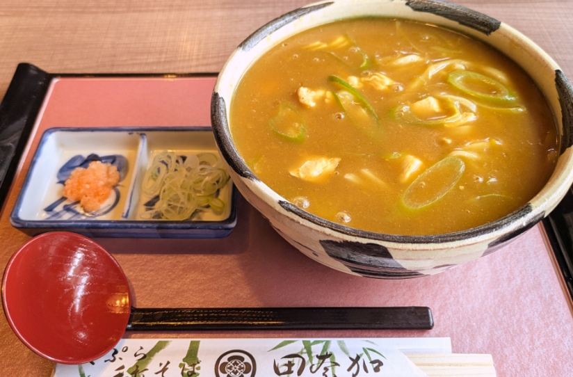 大人の舌を唸らせる、スパイスの心地よい辛さ