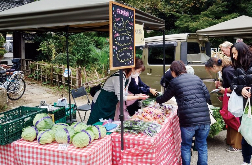 「高津さんの市」