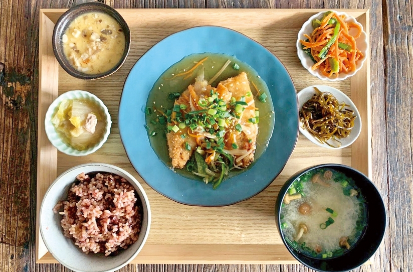 地元野菜たっぷり、心安らぐ恵みの一膳