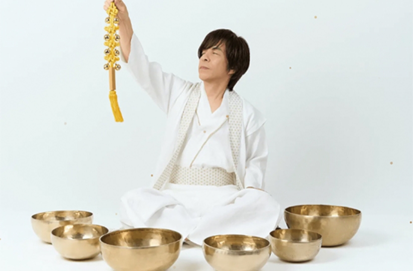 伊藤てんごく。龍音シンギングボウル トークイベントin青葉神社