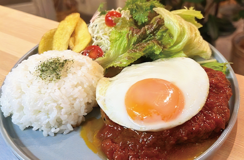 自家製トマトソースの香りに食欲そそられる