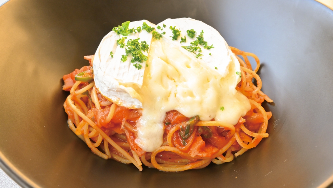 こだわりのフレッシュな 丸ごとカマンベールチーズ！