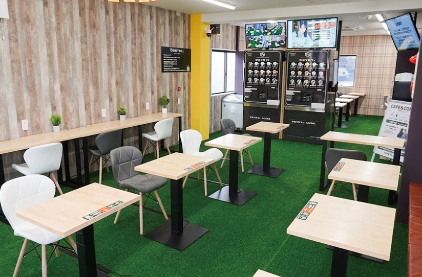 セルフカフェ梅島店　Wi-Fi・電源完備の無人カフェ