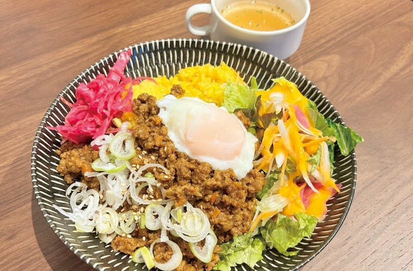 カレーとソフトクリーム