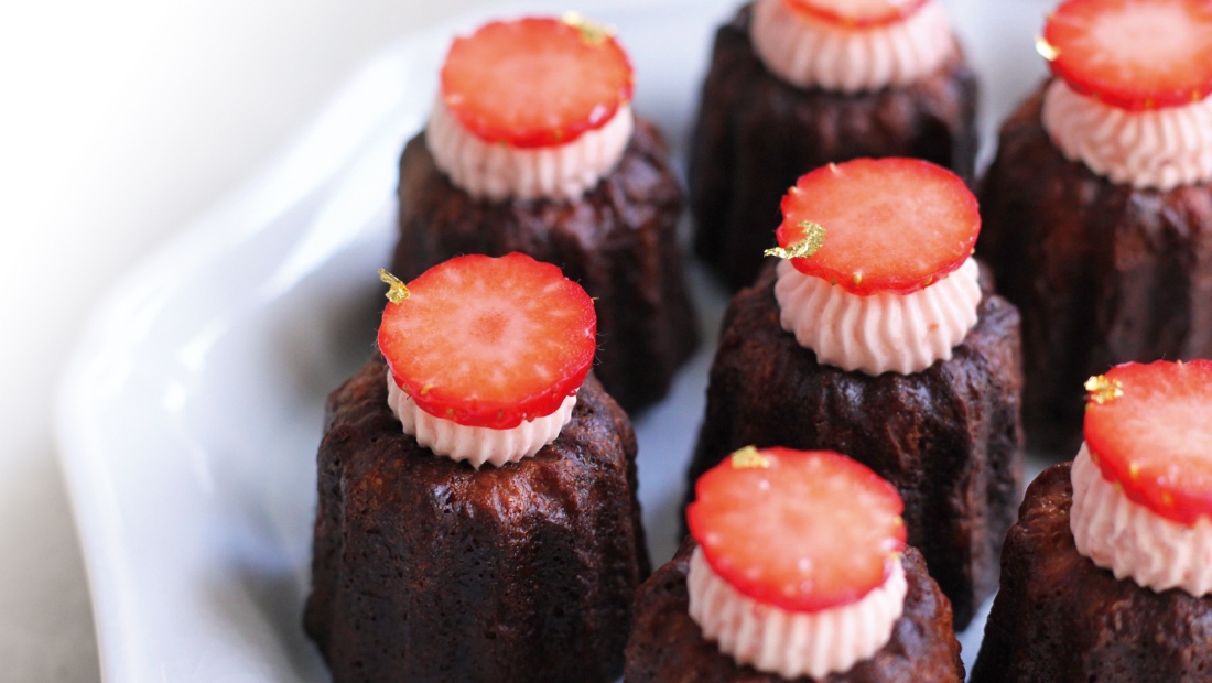 生地までいちごの風味満喫、パリッと食感