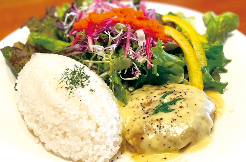 3種のチーズとハンバーグを一緒に