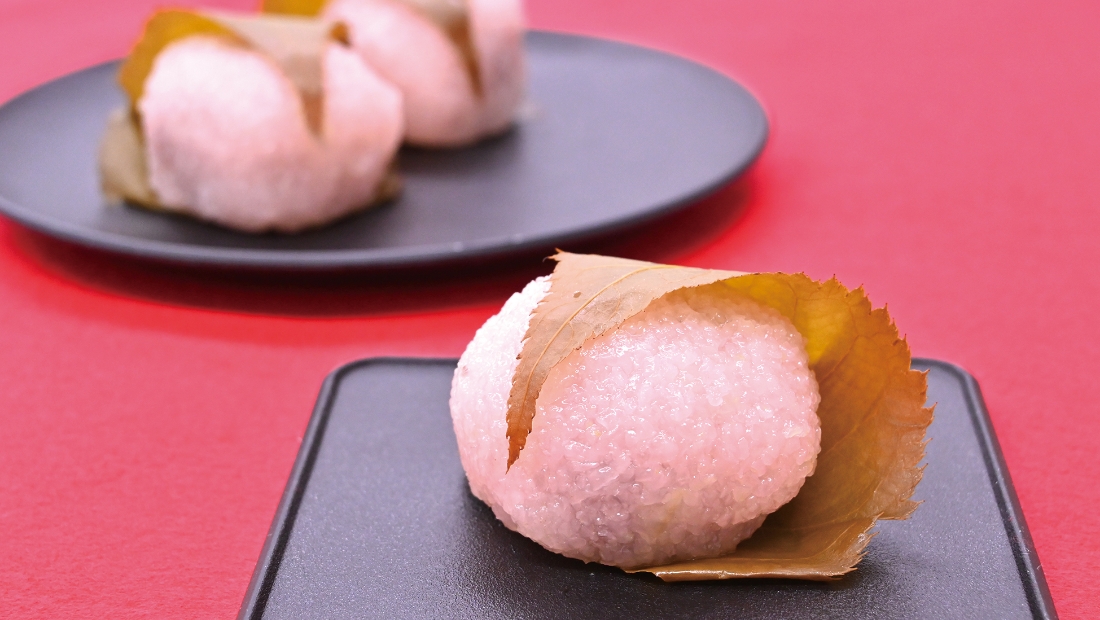 桜の香りとともに 丁寧な手包みで伝える やわらかな口どけ