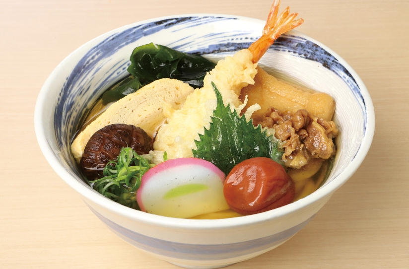 黒毛和牛の旨味が染みる、 彩り豊かな一杯