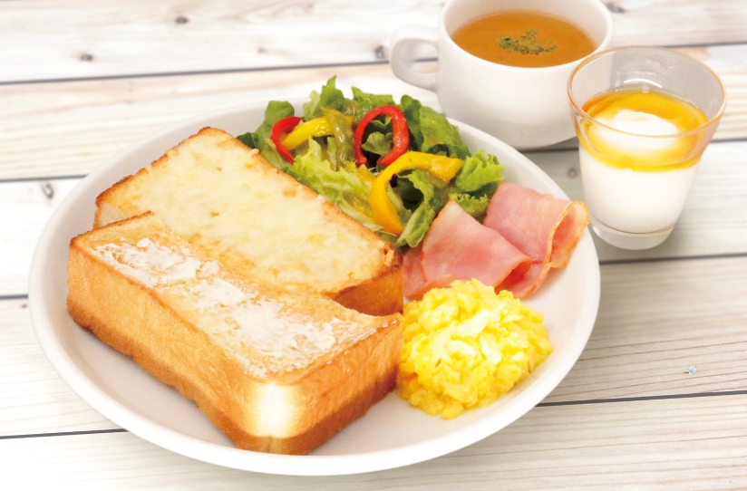 ブランチにもおすすめ。プレミアムな朝食プレート