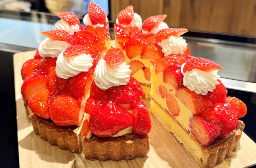 美味しい果物の入荷時だけ登場する特別なタルト