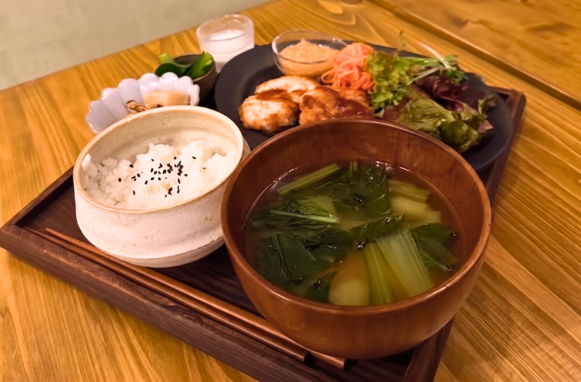こうじのごはん屋コメハナ