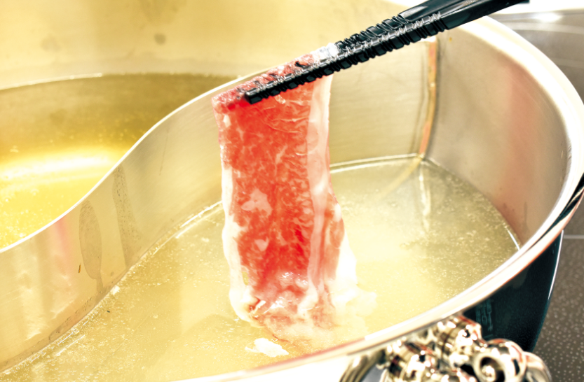極上のお肉と新鮮野菜をたっぷり堪能！「しゃぶしゃぶ 但馬屋」で楽しむ大満足の食べ放題