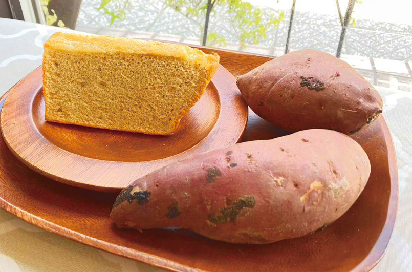 しっとり優しい甘さ！『Anuenueアーヌエヌエ』の焼き芋シフォンで秋のおやつタイム