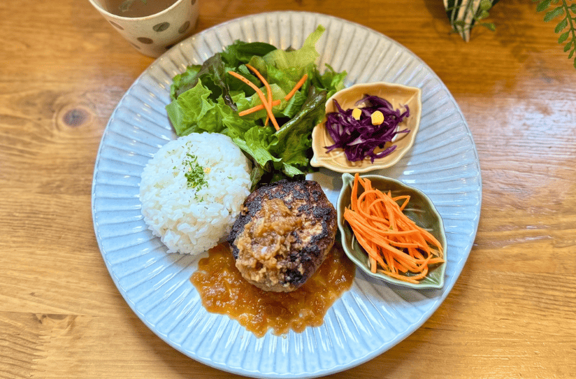 ほっとひと息、心緩むくつろぎカフェ「Cafe ふわり」がオープン